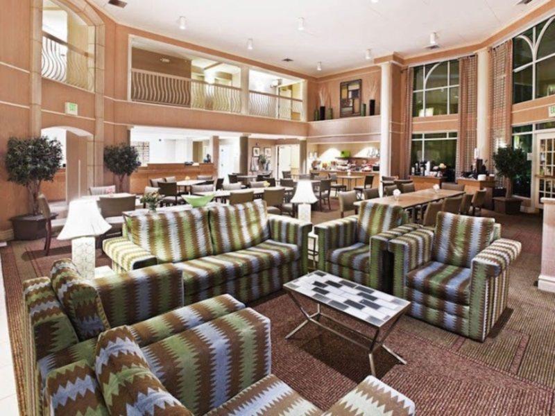 La Quinta By Wyndham Houston Galleria Area Restaurant photo